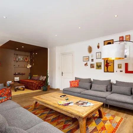 Le Grand Authentique דירה